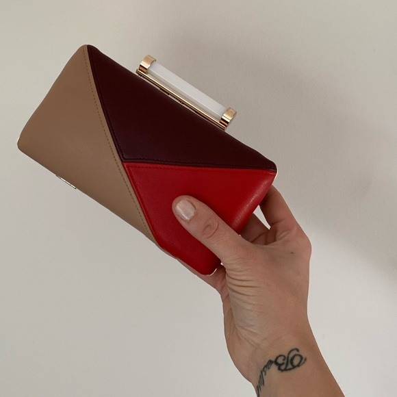 Clutch - Picture 6 of 9